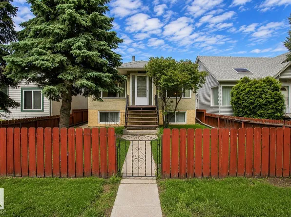 11220 68th St NW, Edmonton, AB T5B 1N5
