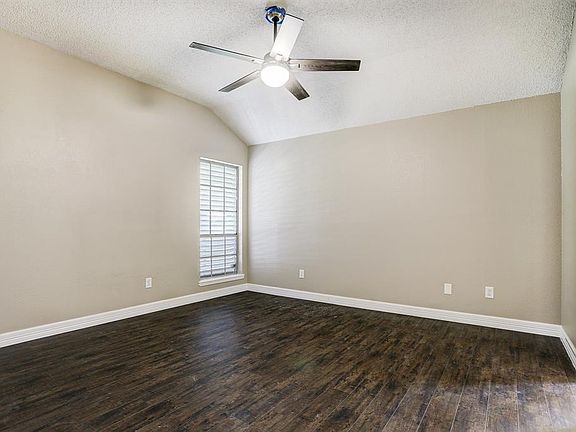 5th image of 2503 8th Ave N