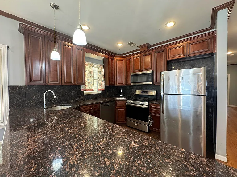 58 Bostwick Ave #1 — Photo 2