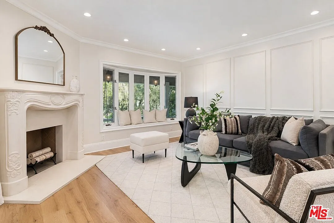 4 bed, 3.5 bath, 2713 sqft, $9,800 — Photo 4