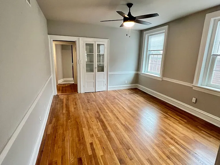 402 N Sheppard St — Photo 11