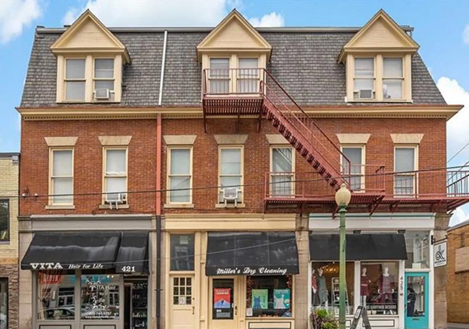 425 Walnut Street (Full Service) — Photo 2