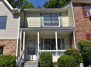 6936 Oakhill Cir, Austell, GA