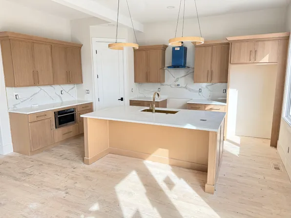 913 33rd Ave N #B, Nashville, TN 37209