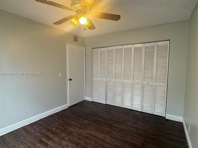 1465 Lake Crystal Dr #A — Photo 12
