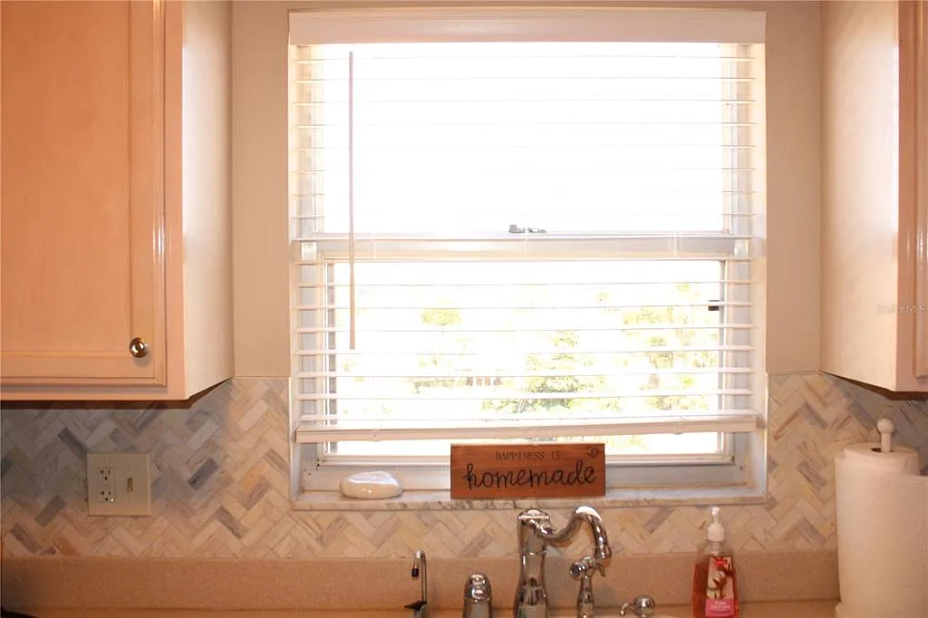 1 bed, 1.5 bath, 840 sqft, $2,495 — Photo 4