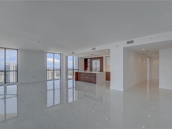 4th image of 100 E Las Olas Blvd #4501