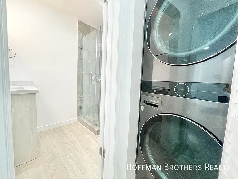 1017 Ocean Park Blvd #5 — Photo 9