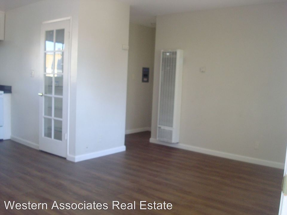 2nd image of 2216 Alice St APT 1