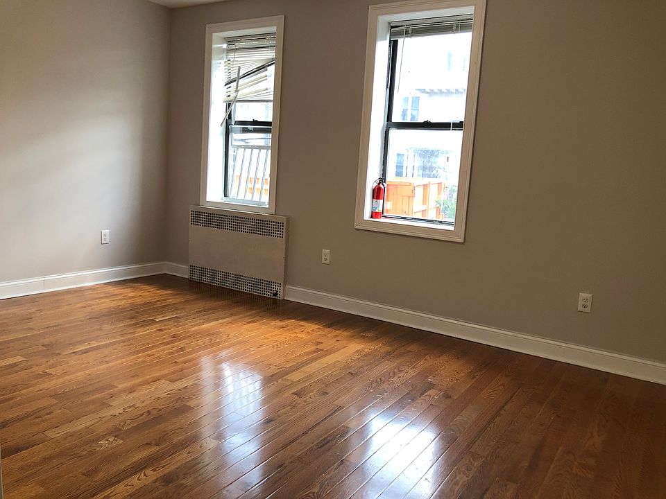 2nd image of 168 Harrison Ave #1E