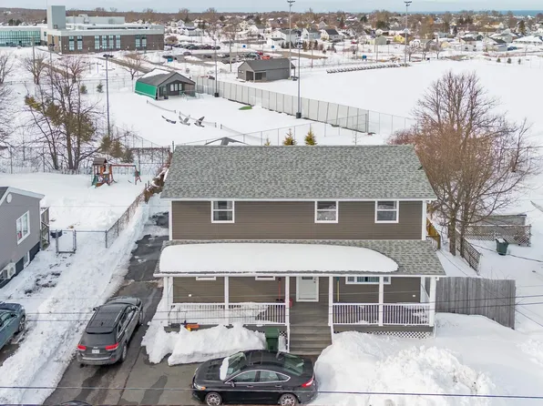 661 Willow St, New Waterford, NS B1H 3W3