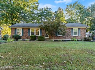 7910 Oswego Cir, Louisville, KY 40214