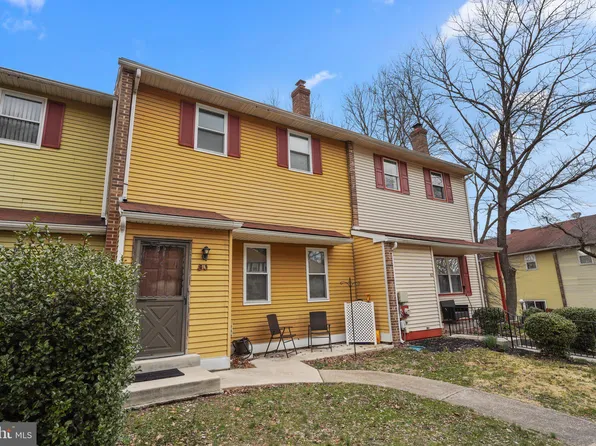 80 Woodbridge Ct #S, Feasterville Trevose, PA 19053