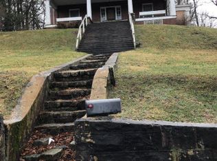 115 Spring Grove Ave, Bluefield, WV 24701