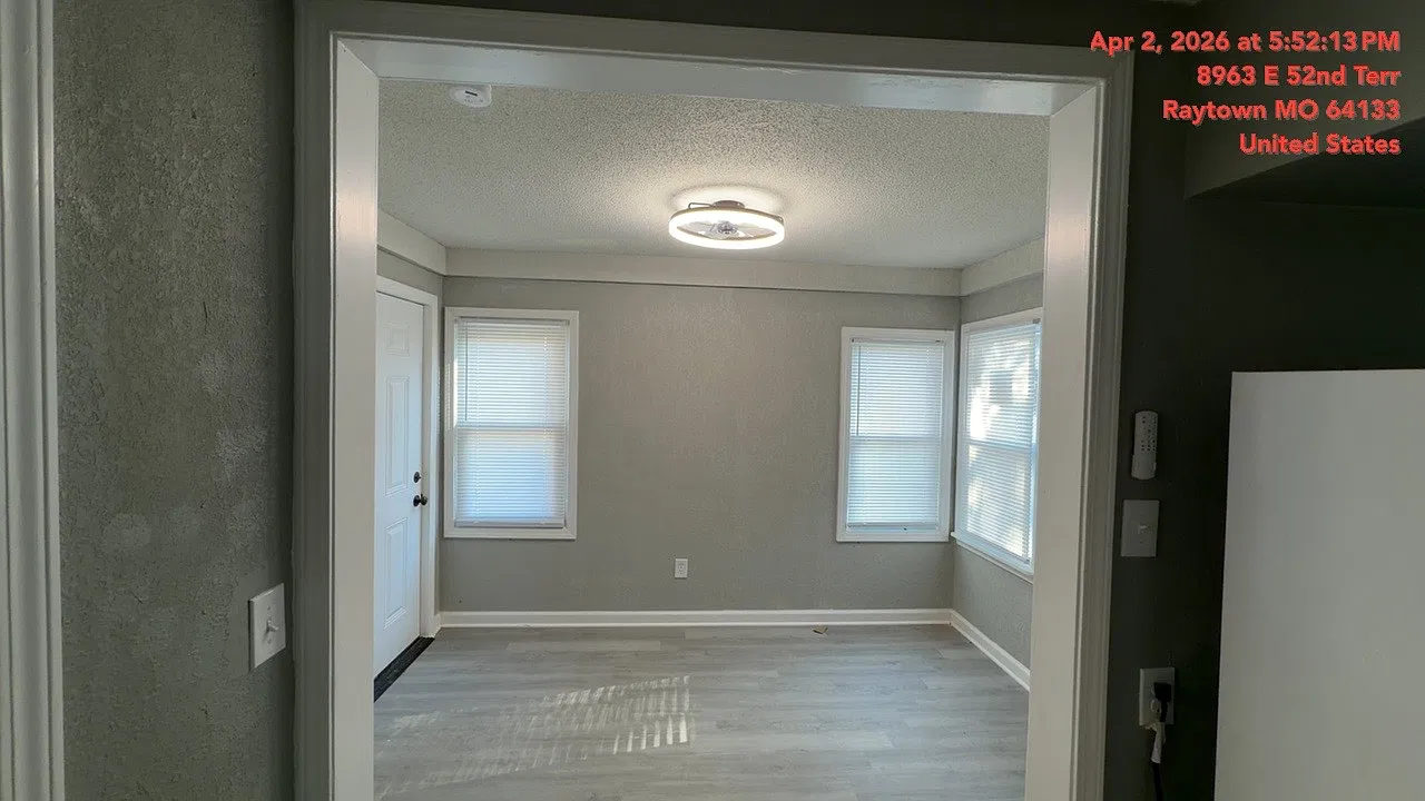 3 bed, 1.5 bath, 1100 sqft, $1,650 — Photo 3