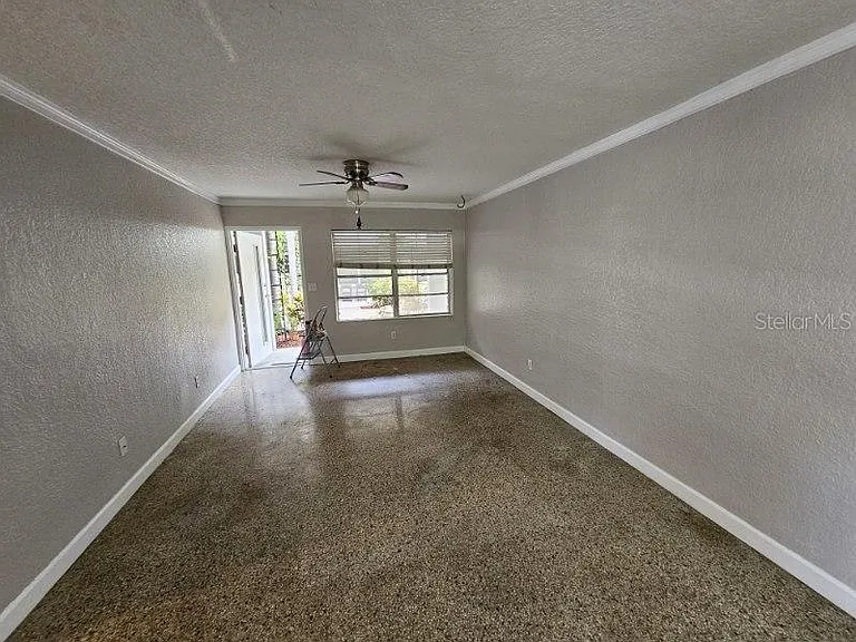 212 S Church Ave #107 — Photo 4