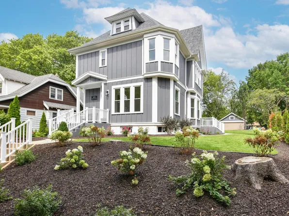 5804 W Michigan STREET, Wauwatosa, WI 53213