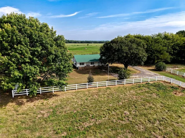 5874 E 273rd St S, Porum, OK 74455