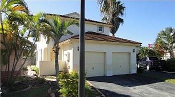 3rd image of 19000 NW 19th St