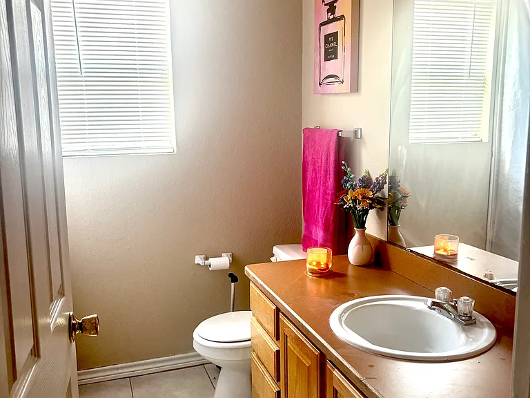 433 Lake Highland Dr — Photo 8