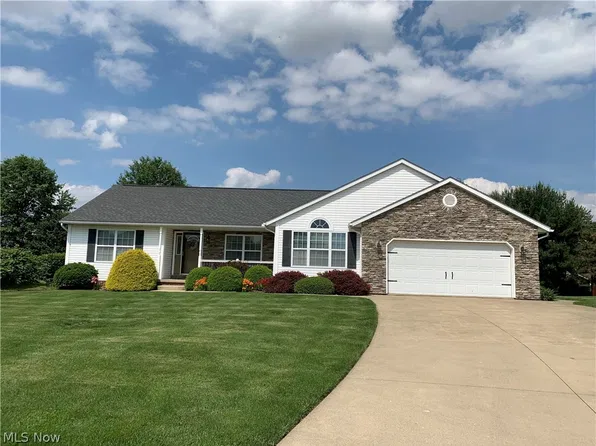 2379 Deer Creek Cir, Orrville, OH 44667