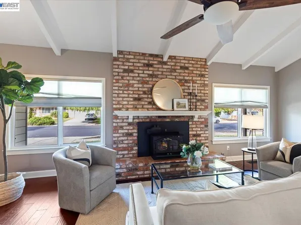 1766 Risdon Rd, Concord, CA 94518