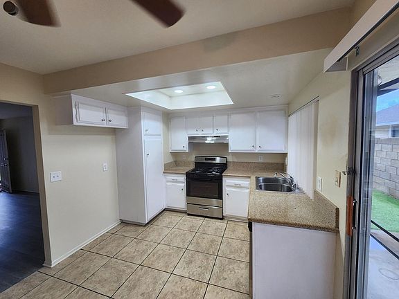 4th image of 17318 San Luis St #2