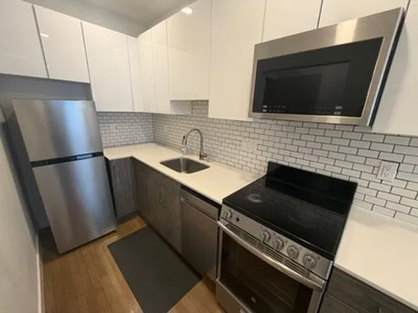 9 Peterborough St #12, Boston, MA 02215