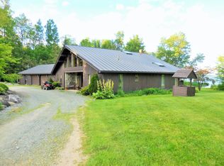40 Noahs Landing Rd, Newport, ME 04953