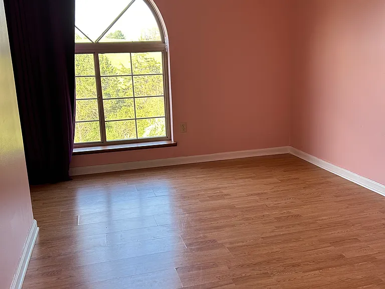 129 Norfolk Cir — Photo 11