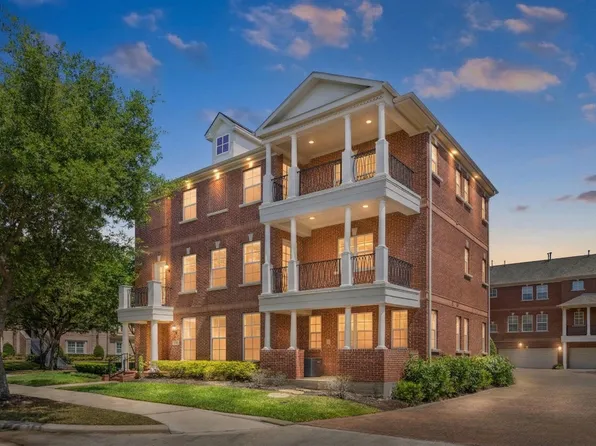 38 Olmstead Row, Spring, TX 77380