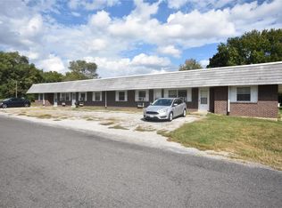 80 Phillips Dr #A-H, Fairview Heights, IL 62208