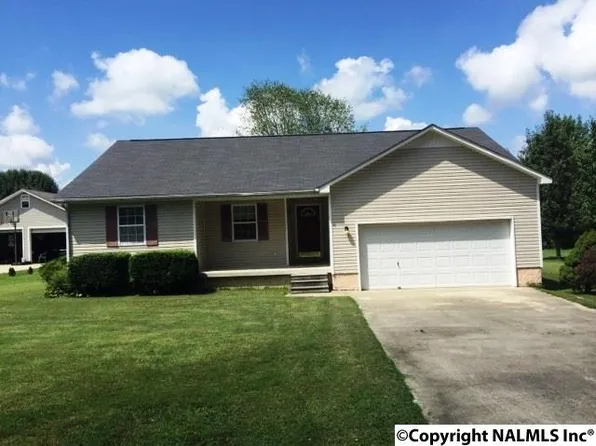 26217 Children Ln, Athens, AL 35613