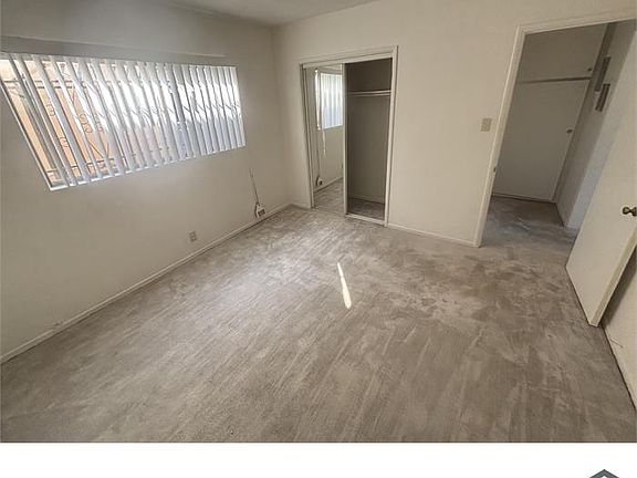 4th image of 1435 W 105th St