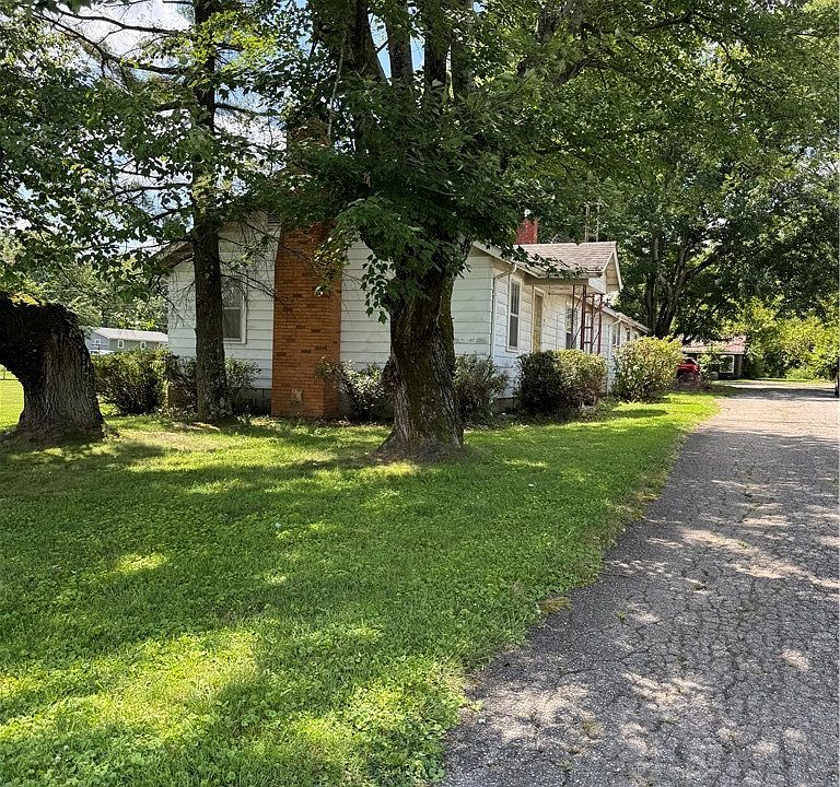 2nd image of 862 S Gardner Street
