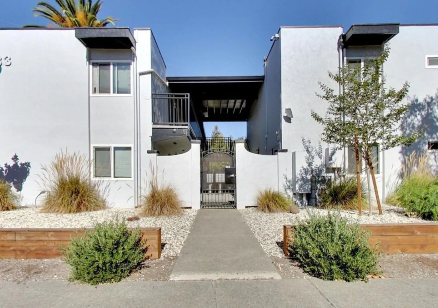 rh433SonomaAve — Photo 1