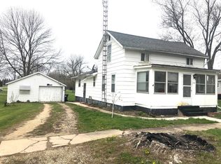 314 S Hickory St, Wenona, IL 61377