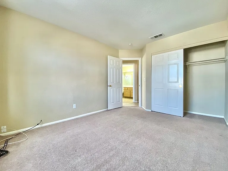 8009 Dover Shores Ave — Photo 26