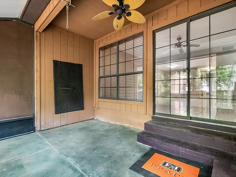 5864 SW 8th Pl — Photo 27