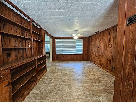 3rd image of 1601 NW 6th Ave