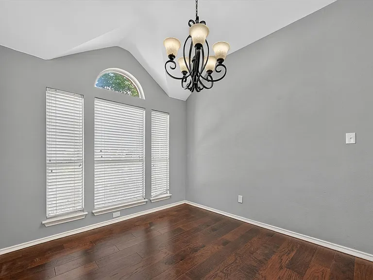 2720 Windstone Way — Photo 12