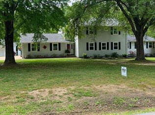 345 Paul Dr, Paris, TN 38242