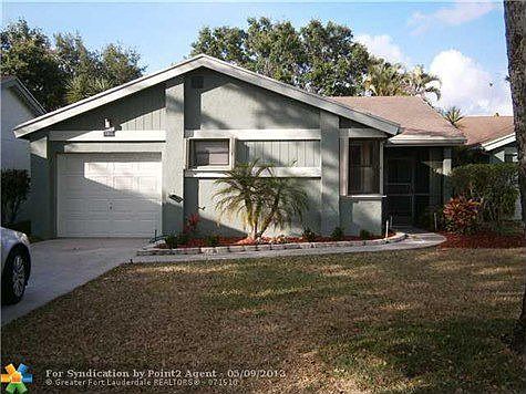 1st image of 4295 Acacia Cir