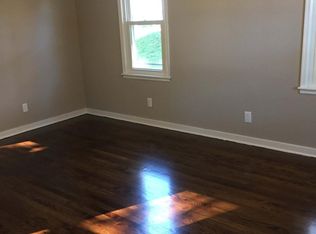 803 S Madison St, Papillion, NE 68046