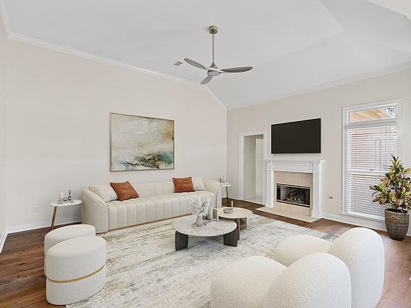 3rd image of 1781 Yancey Cir S