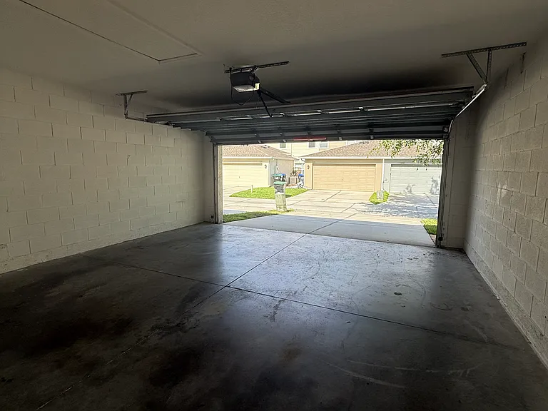 6308 Lake Smith Cir — Photo 11