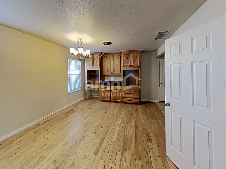 2907 E Ruby Valley Dr — Photo 5