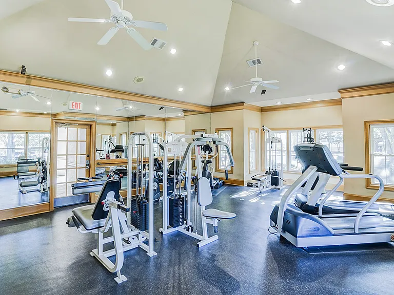 Saxony at Chase Oaks Apartments — Photo 6