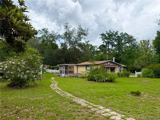 202 S Central Ave, Inverness, FL 34452