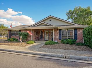 6118 Crescent Fls, Windcrest, TX 78239
